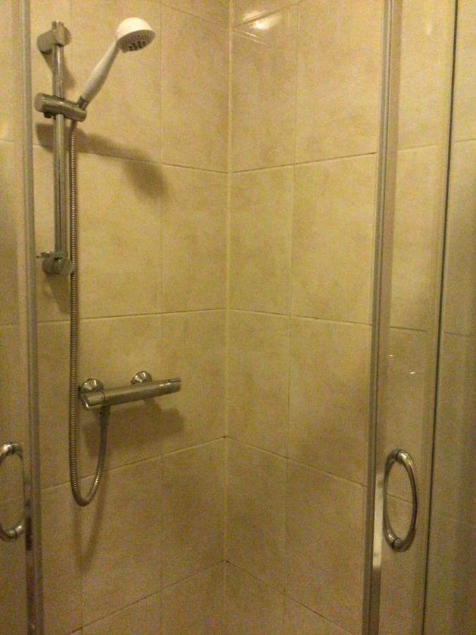 Mary'S Apartment Селби Екстериор снимка
